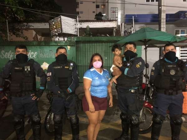 Policiais militares salvam bebê vítima de engasgo em Fortaleza
