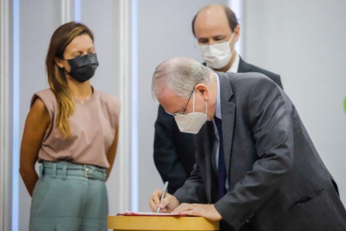 FAPESP e Educação SP vão investir R$ 30 milhões em pesquisas sobre educação básica