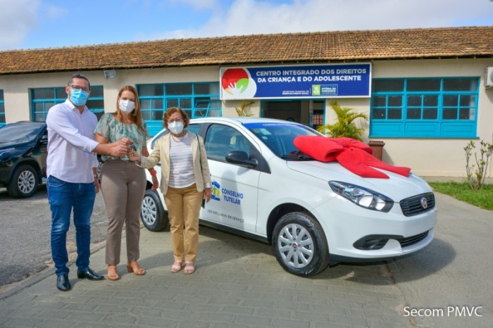 Prefeitura recebe veículo destinado aos conselhos tutelares de Vitória da Conquista