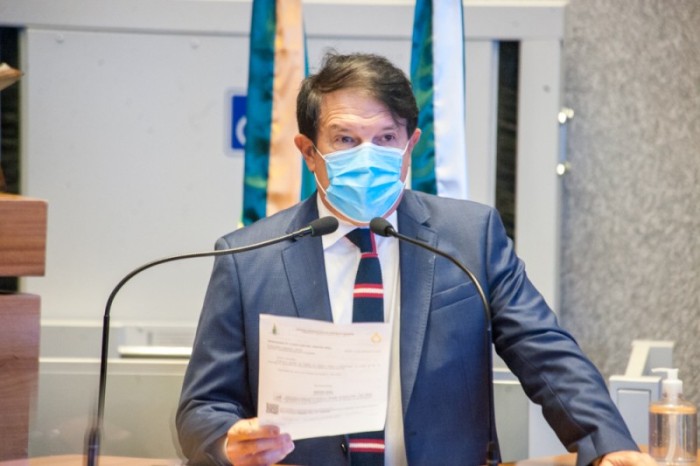 Parlamentares lembram luta contra câncer na infância