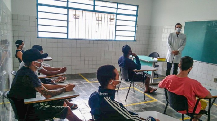 Escolas do sistema socioeducativo de Minas retomam aulas 100% presenciais  