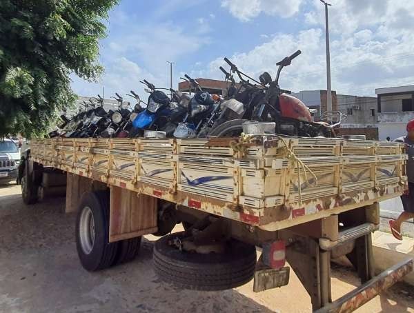 Ação da Polícia Civil resulta nas apreensões de 14 motocicletas com sinais de adulteração em Morrinhos