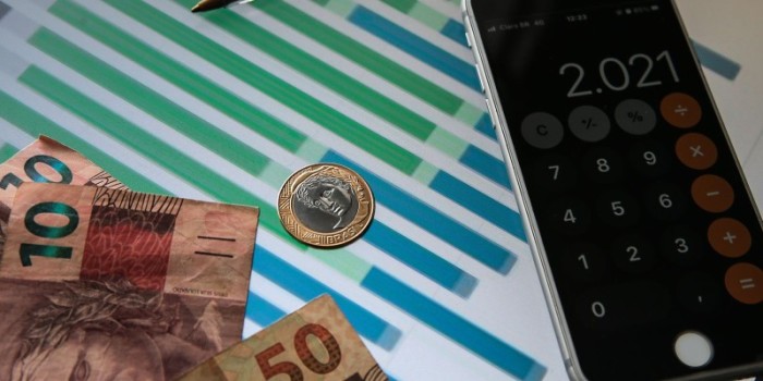 Mercado financeiro eleva projeção da inflação para 5,56% em 2022