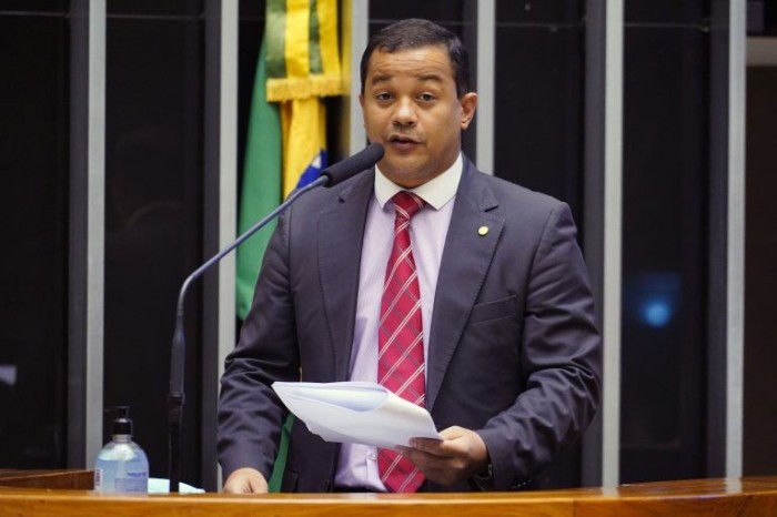 Projeto prevê agravante em crime de abuso de autoridade cometido contra policiais