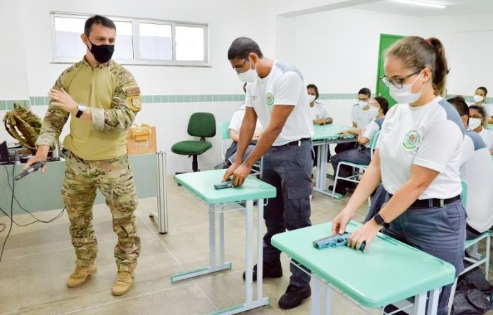 Aesp inicia treinamento de armas e munições para alunos do Curso de Formação da Pefoce