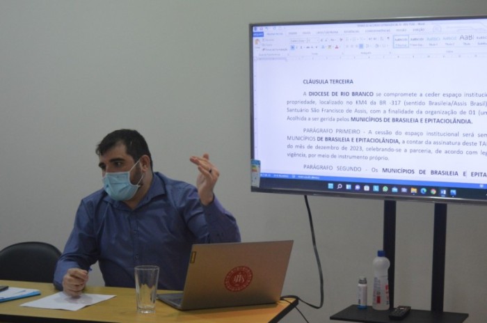 Termo de acordo migratório é discutido por diversas instituições em Brasileia