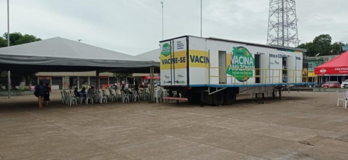 Carreta Vacina Amazonas aplica mais de 1,3 mil doses na região metropolitana