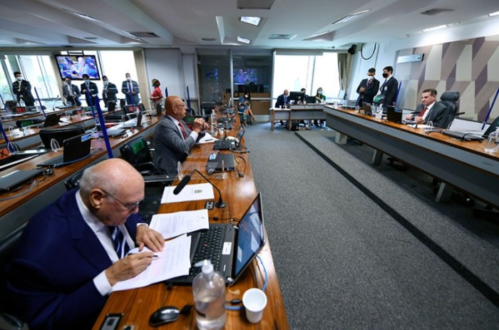 CAE aprova isenção de imposto para materiais de fotógrafos e cinegrafistas profissionais