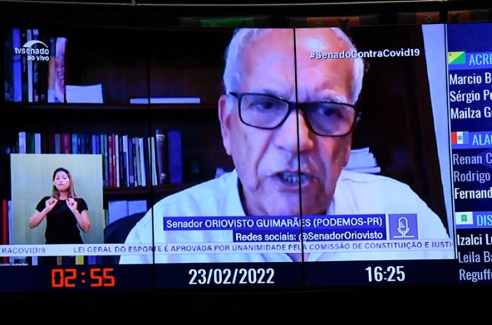 Oriovisto pede adiamento da votação de projetos sobre preços de combustíveis