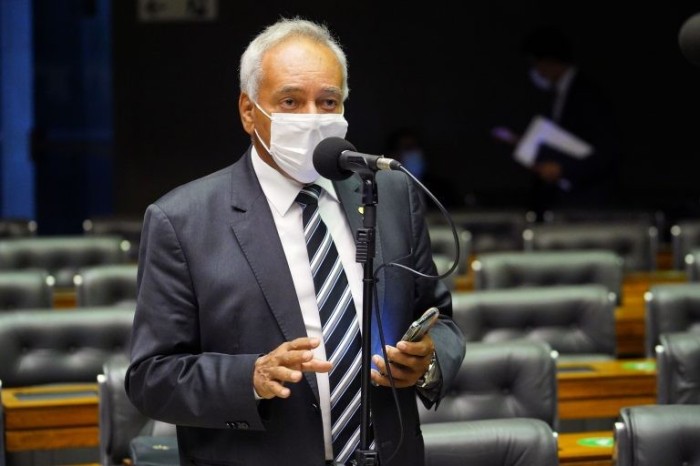 Projeto prevê reflorestamento para compensar inundação por hidrelétrica na Amazônia