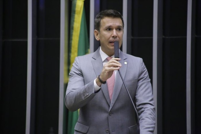 Projeto assegura à vítima de violência patrimonial prioridade na emissão de documentos pessoais