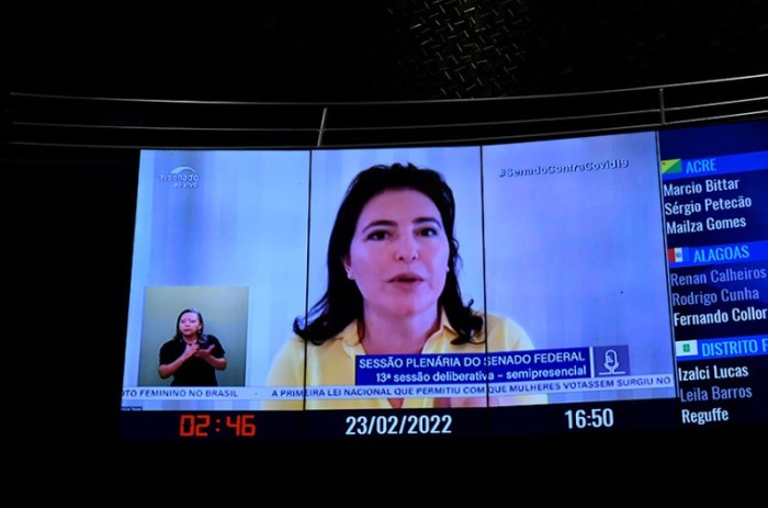 Simone Tebet apoia projetos que reduzem preço dos combustíveis e defende energia limpa