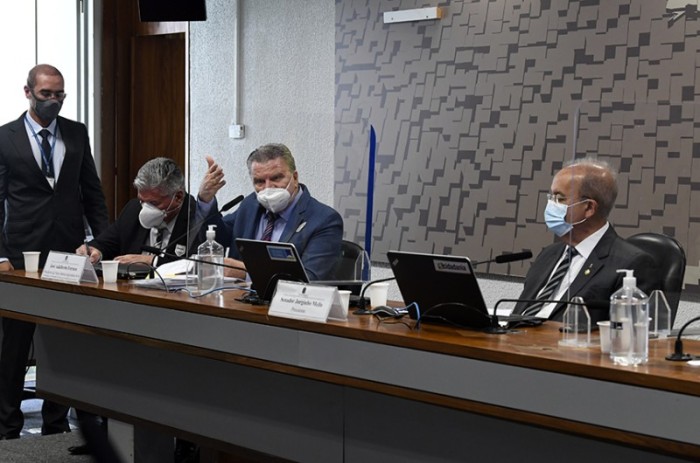 CPI da Chapecoense convoca seguradora britânica para depor