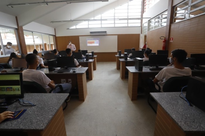 Tamboril já conta com dois novos espaços educacionais para crianças e adolescentes