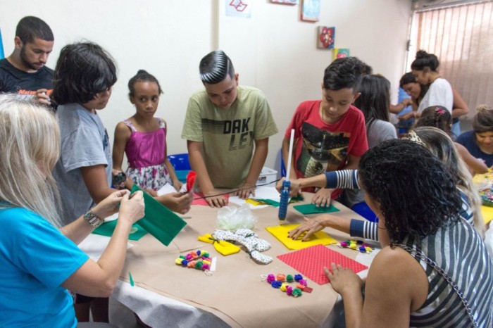 [Agora é Lei] Atendimento psicossocial em escolas passa a ser obrigatório no DF