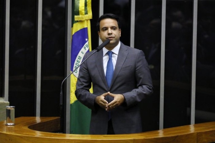 Projeto exige autodeclaração de cor para registro de candidatura
