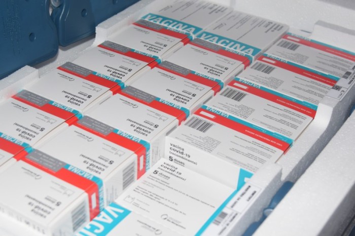  Mais de 500 mil vacinas para dose de reforço chegam ao Paraná