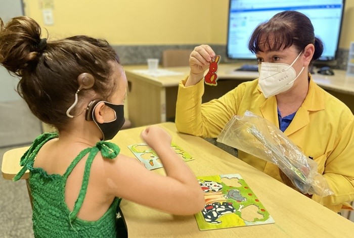 Crer: pioneirismo em implante coclear e 206 cirurgias realizadas