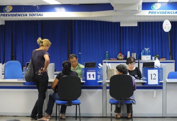 Projeto garante prioridade para contadores na Receita Federal e no INSS