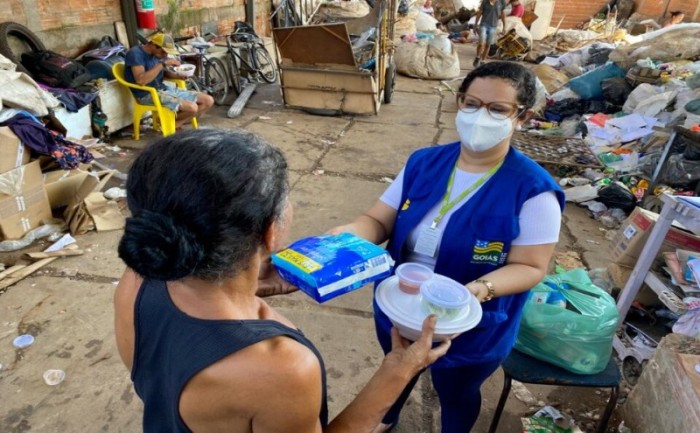 OVG e Seds distribuem 194 mil refeições para refugiados e pessoas em situação de rua