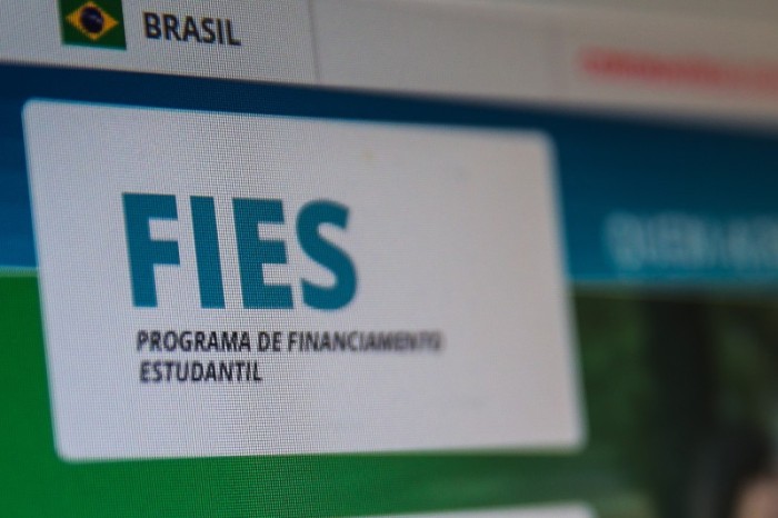 Fies: estudantes inadimplentes podem renegociar dívidas no dia 7