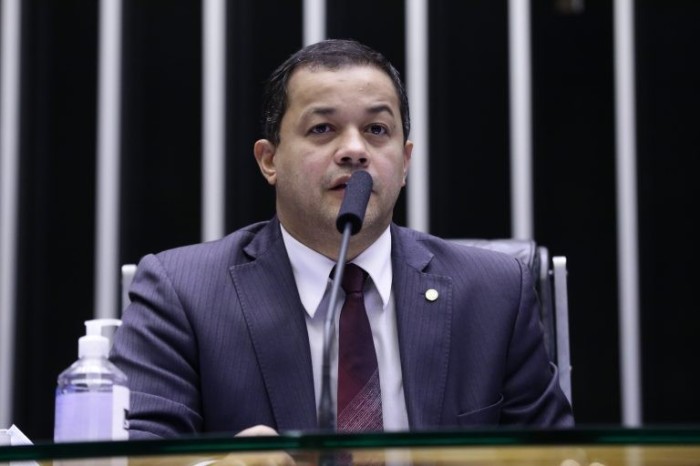 Projeto prevê pena maior para casos de contaminação cruzada de alimentos