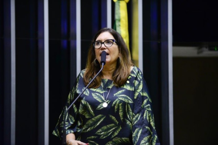 Projeto tipifica crime de falsa acusação de nazismo