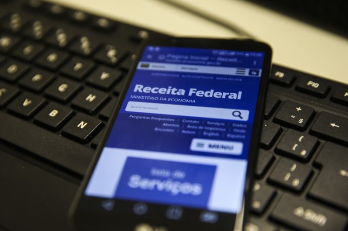 Receita alerta para golpe de saque imediato da restituição do IRPF