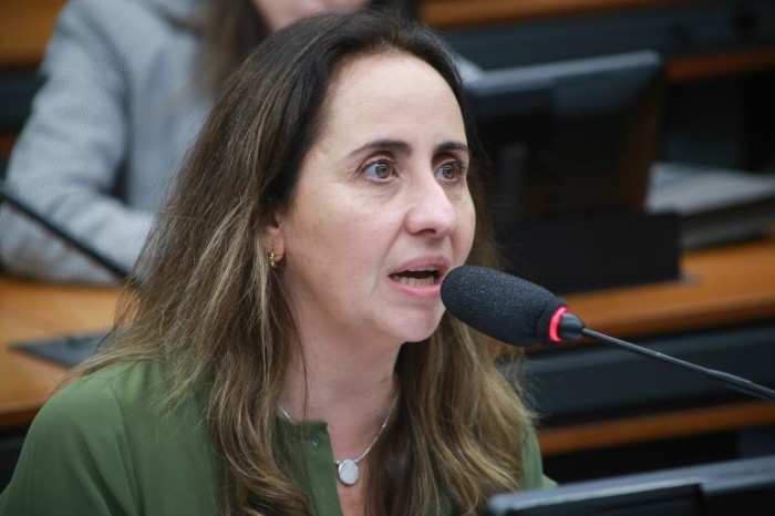 Projeto muda Lei de Acesso à Informação e torna obrigatória identificação de responsável por respostas