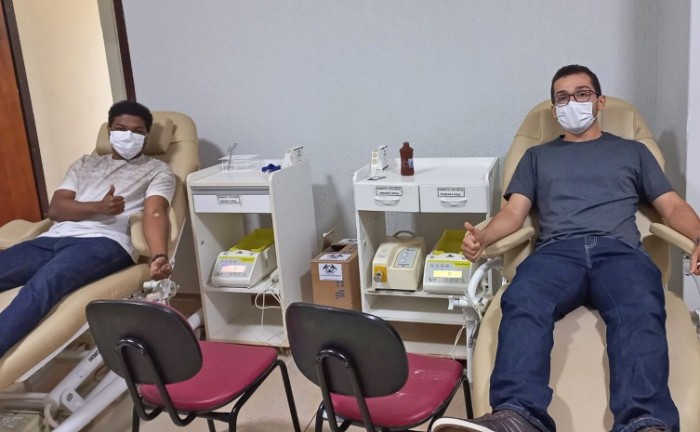 Acadêmicos de medicina da UFT realizam campanha para doação de sangue em Palmas