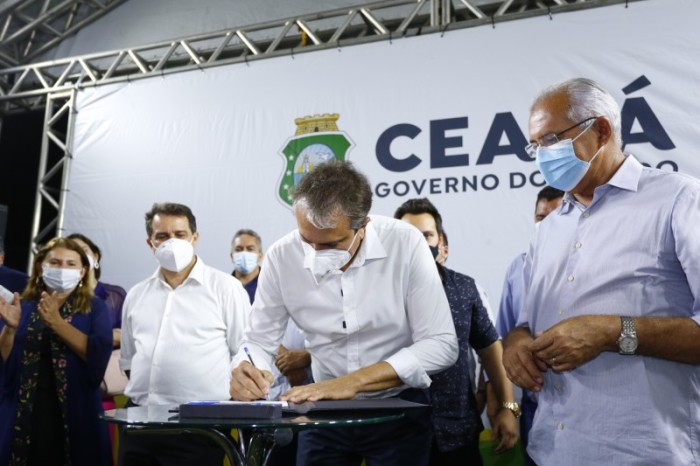 Governo do Ceará beneficia população de Horizonte com nova Delegacia e Sistema de Esgotamento Sanitário
