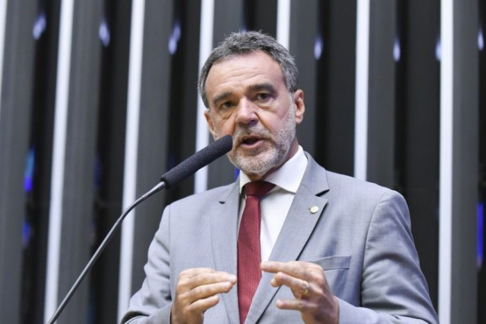 Projeto cria nova lei de organização de conselhos federal e regionais de enfermagem