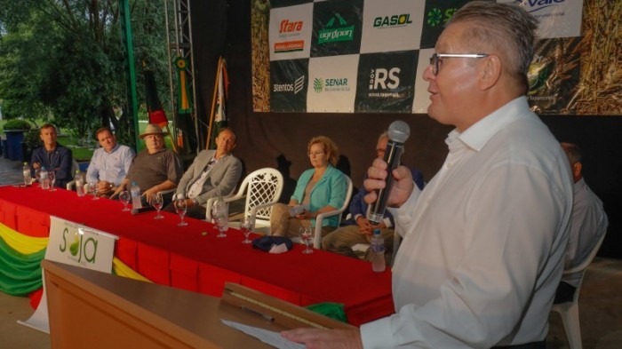 Governador em exercício participa da abertura da colheita da soja
