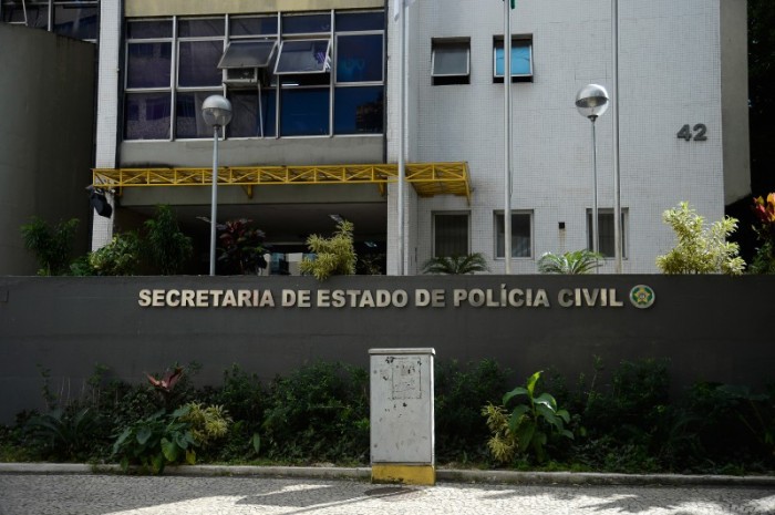 Polícia do Rio faz operação para prender agressores de mulheres