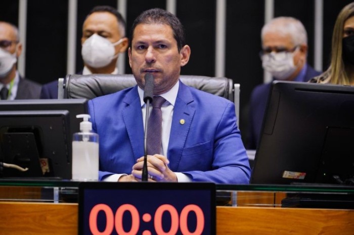 Câmara analisa mudanças nas regras do ICMS sobre combustíveis; acompanhe