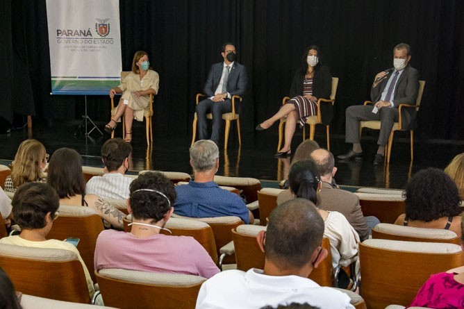 Secretaria transmite aula inaugural da residência técnica e especialização em Gestão Cultural