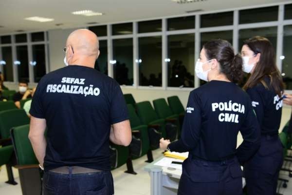 Operação de combate a sonegação fiscal resulta no cumprimento de mandados contra distribuidoras de bebidas