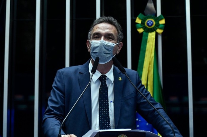 Lucas Barreto defende proposta que aumenta participação do IPI no cálculo do FPE