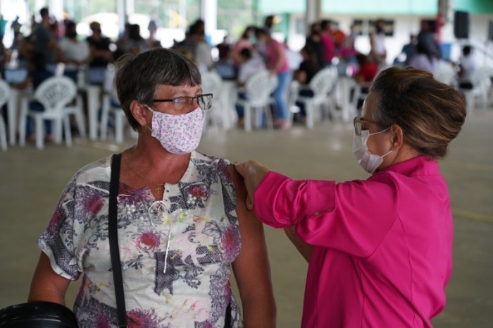 Lucas do Rio Verde é premiada por eficiência na aplicação de vacinas
