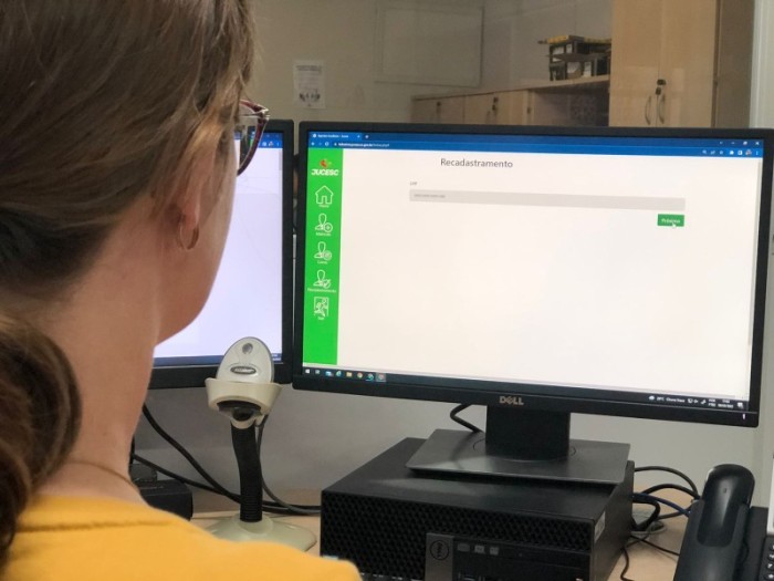 Jucesc implanta sistema digital para leiloeiros oficiais