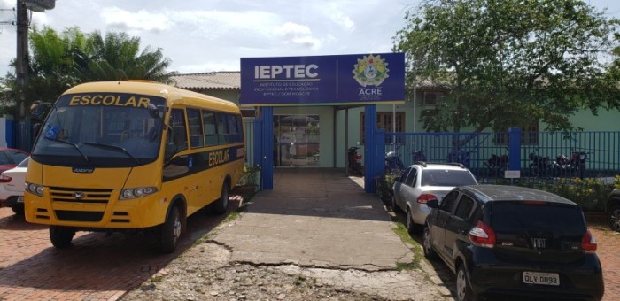 Estado abre 45 vagas para o cargo de professor tutor pelo Ieptec Dom Moacyr