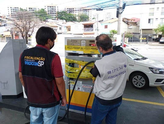 Ipem-SP autua postos durante força-tarefa “Combustível Limpo”