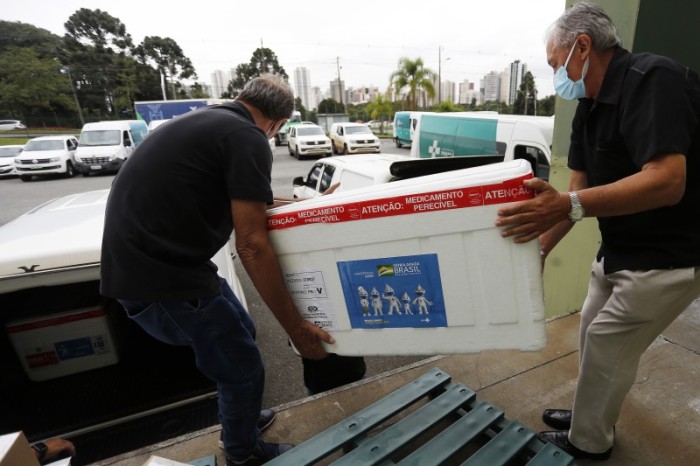 Saúde abastece regionais com mais 153 mil vacinas contra a Covid-19