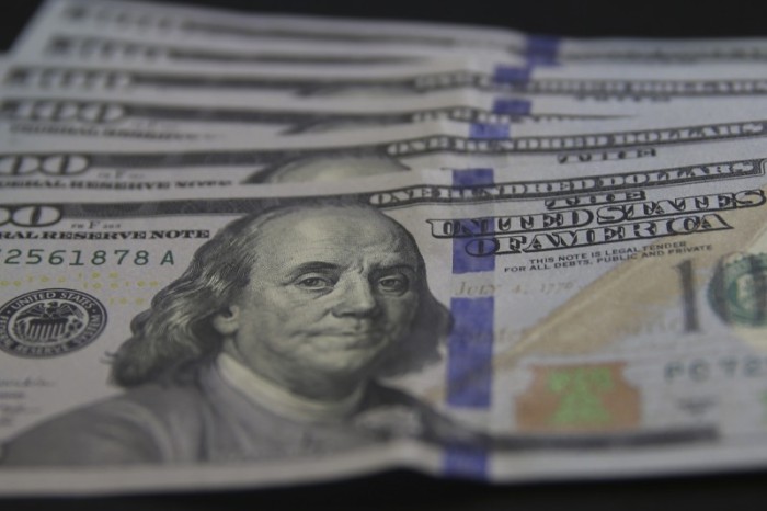 Dólar fecha abaixo de R$ 5,10 após decisão do BC norte-americano