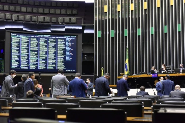 Câmara aprova projeto sobre licitação de publicidade em comunicação digital; acompanhe