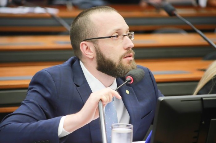 Projeto fixa teto dos juros por atraso de aluguel em 12% ao ano