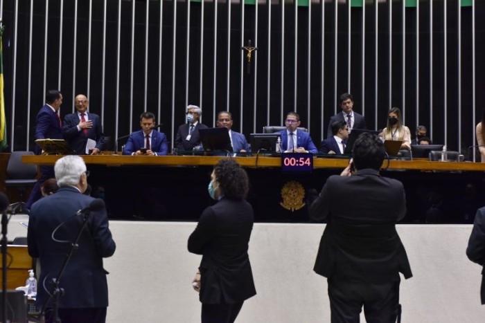 Congresso derruba veto e assegura benefícios a empresas do setor de eventos
