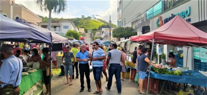 Cidade do Rio Doce cria vale-feira para apoiar agricultores familiares