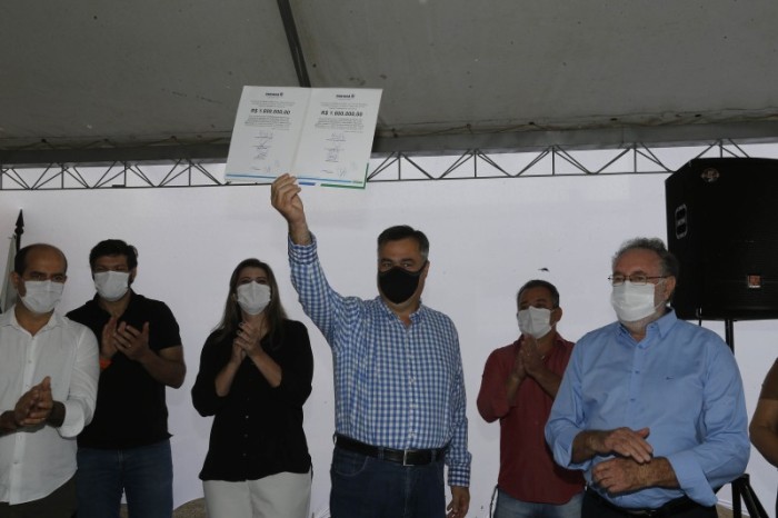Saúde firma convênio com a Santa Casa de Cambé para melhorias na estrutura