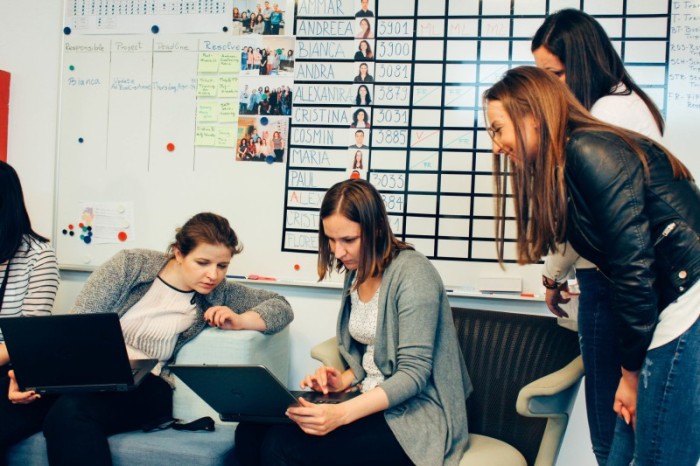 Mulheres somam 22,5% dos cargos de liderança em TI